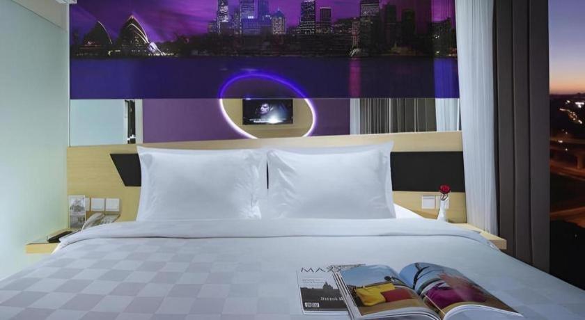 G Suites Hotel By Amithya Surabaya Exterior foto